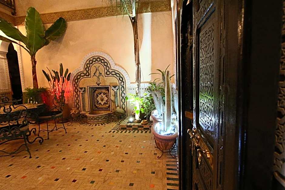 RIAD MAKENE MOUCHKILL