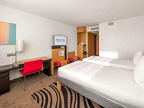 Superior Room with 2 single beds