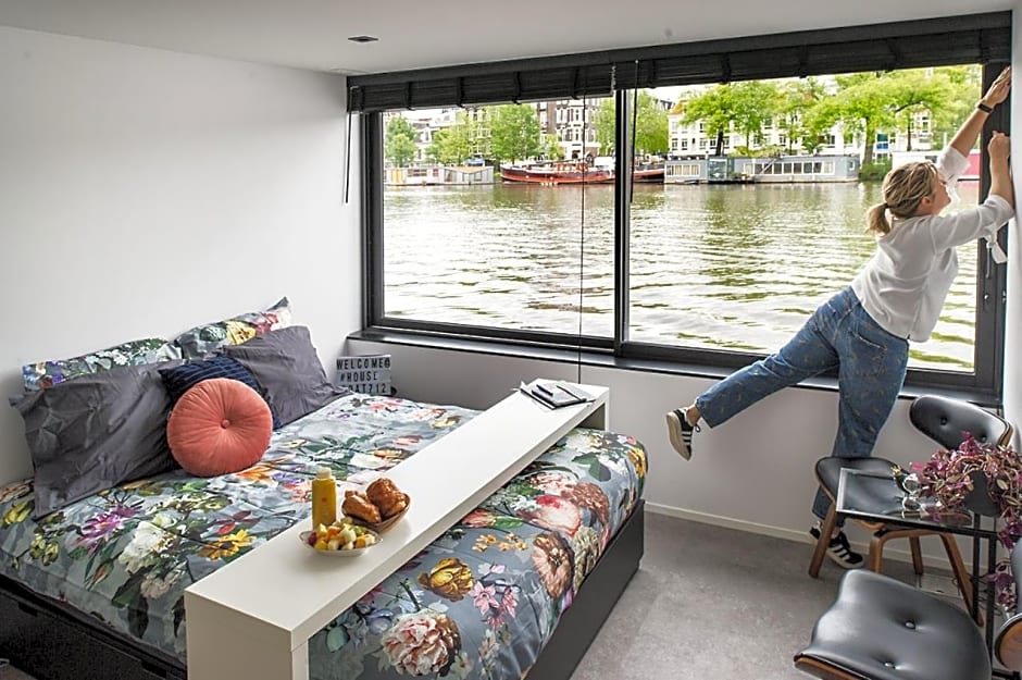 Houseboat Amsterdam - Room with a view