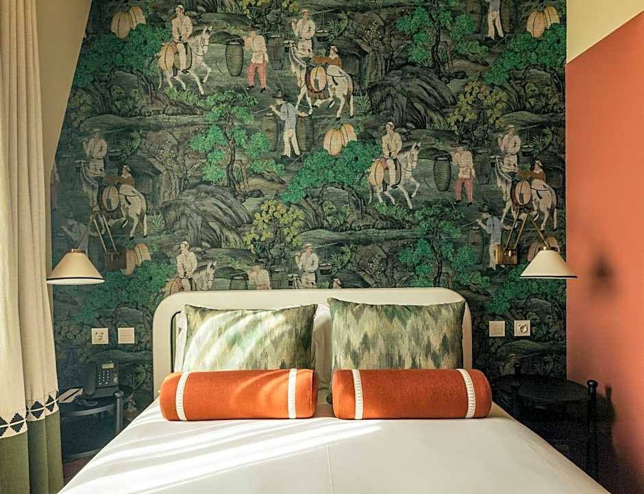 Infante Sagres  Luxury Historic Hotel