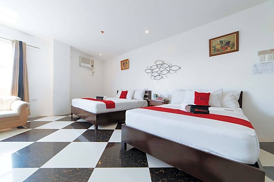 RedDoorz Plus @ San Roque Roxas City