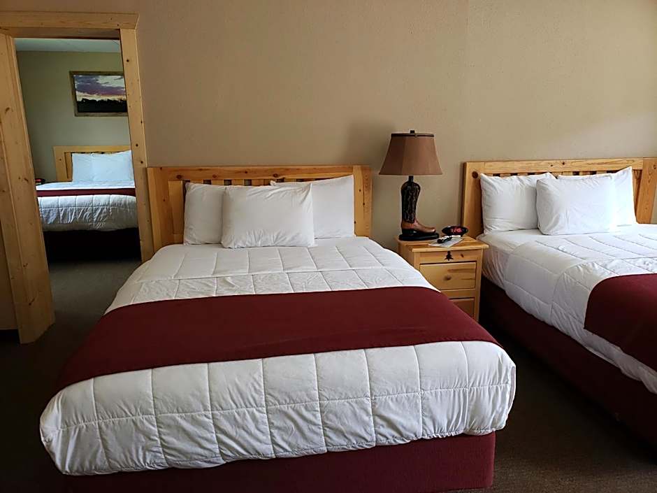 Woodside Dells Hotel & Suites