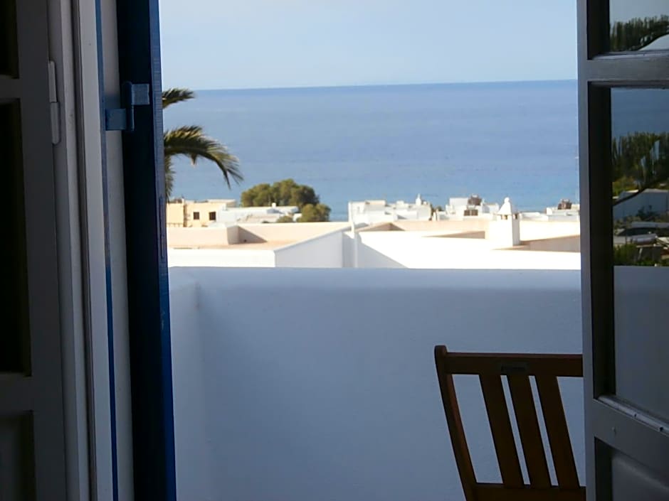 Kionia Galini Bangalows