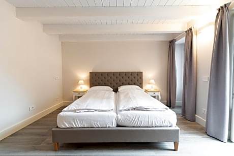 Junior Suite with Balcony