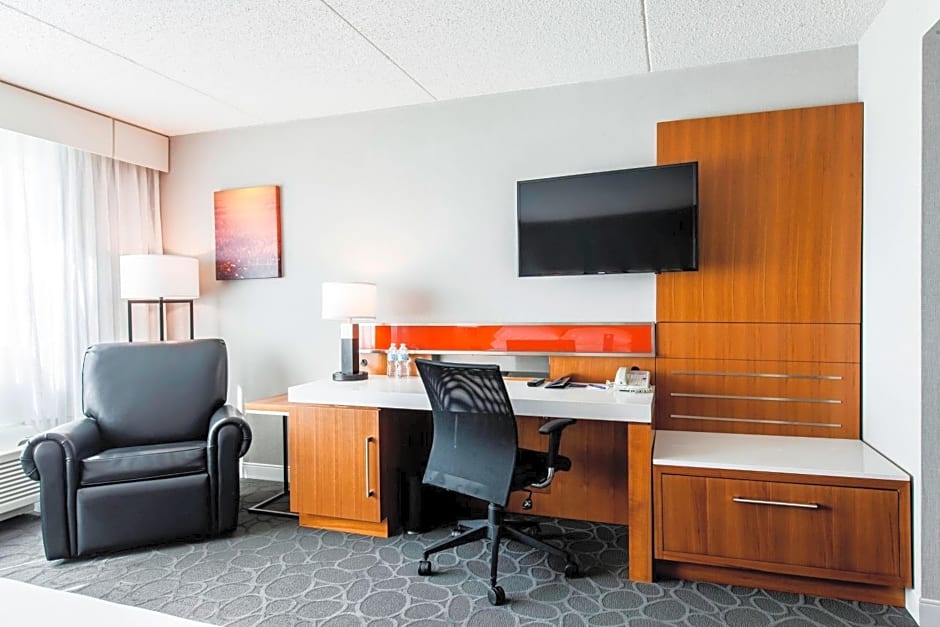 Delta Hotels by Marriott Fargo