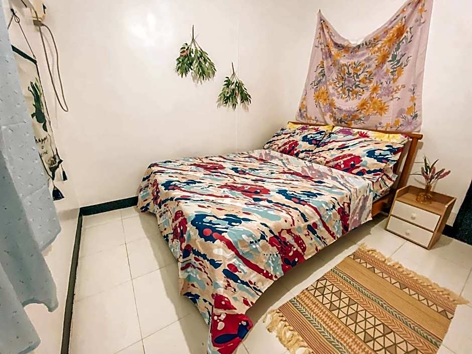 Cozy Themed 2BR TownHouse - near Clark Airport - TRP1