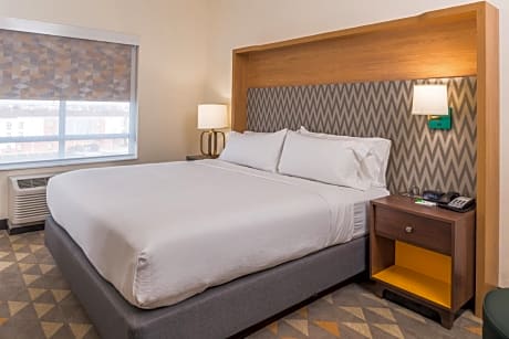 King Room - Hearing Accessible