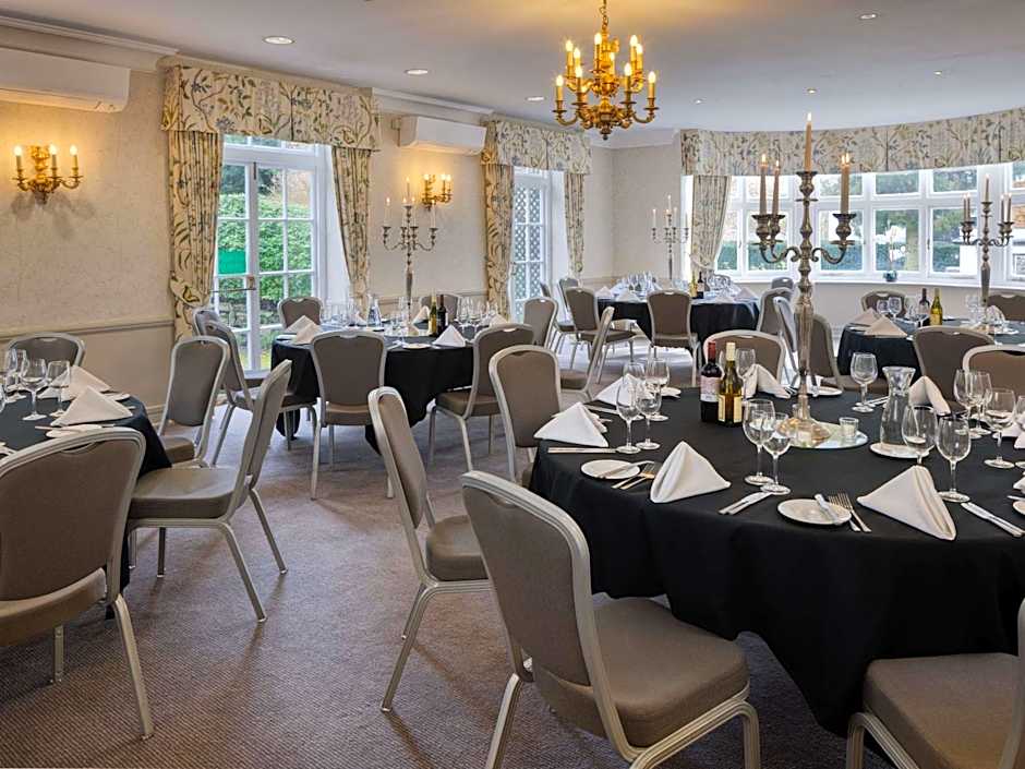 Sunday Box Hill Burford Bridge Hotel