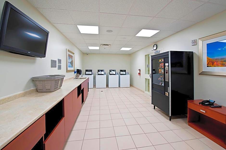 Courtyard by Marriott Ottawa East