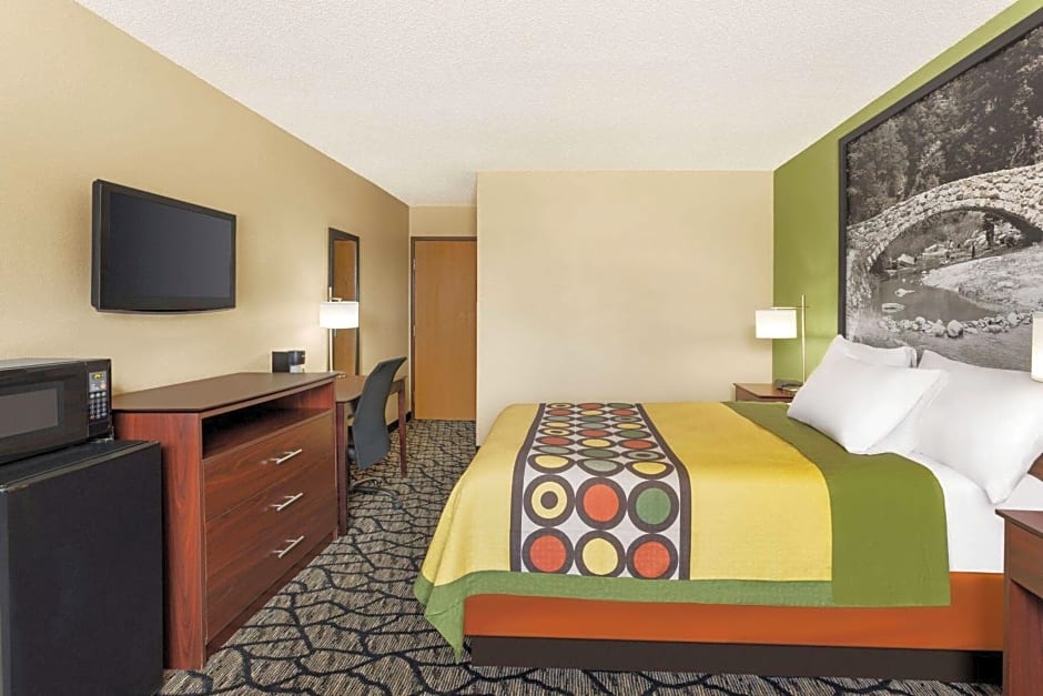 Super 8 by Wyndham Ankeny/Des Moines Area