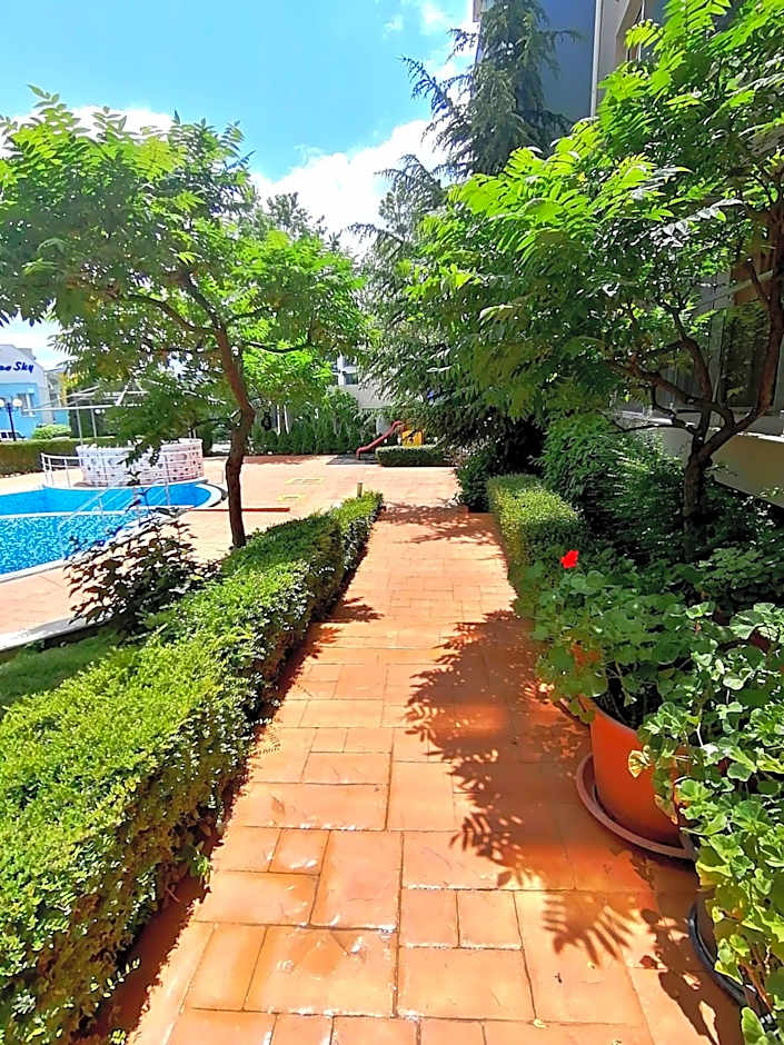 Sineva Del Sol Apartments