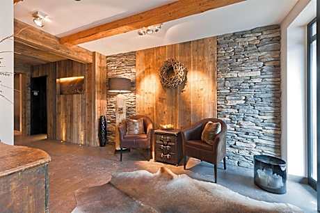 Burgus - Design Suites & Apartments