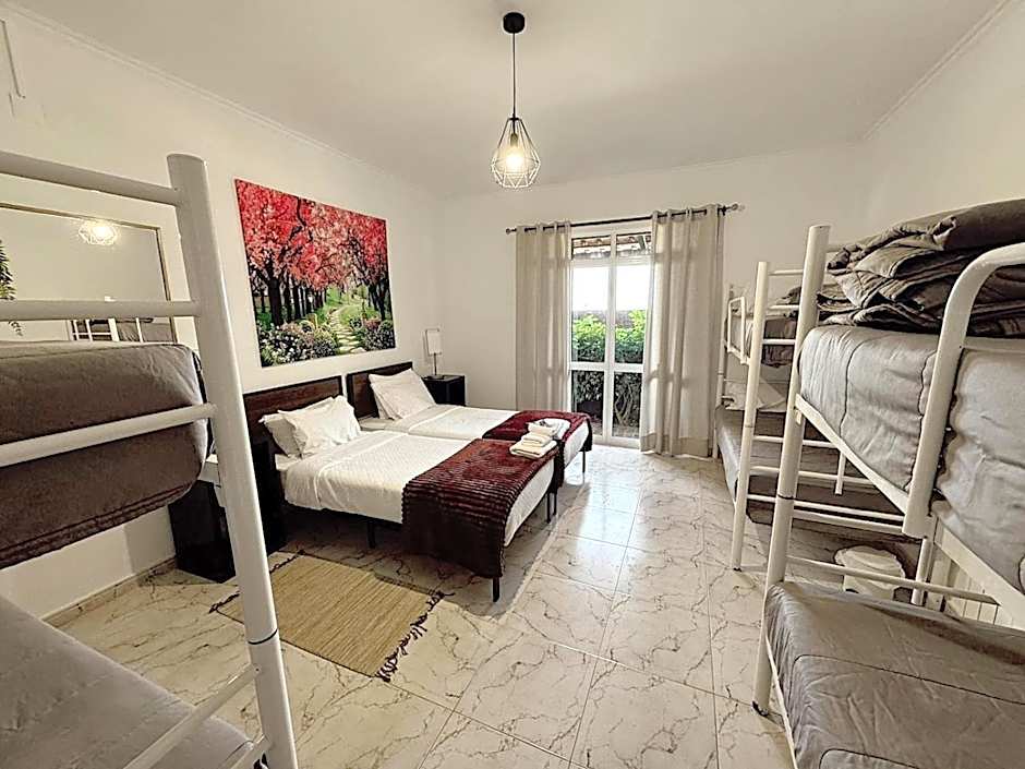 Gardens Guest House-Hostel