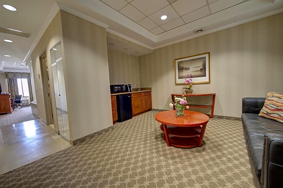 Holiday Inn Plainview-Long Island by IHG