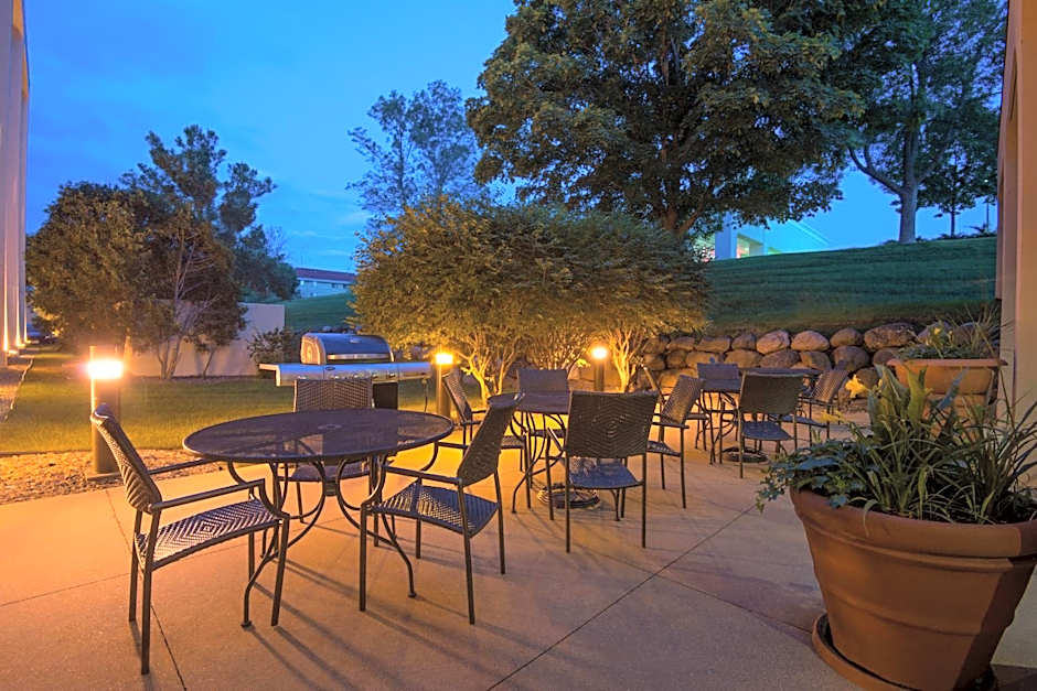 AmericInn by Wyndham Madison West