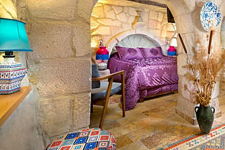 Deluxe Suite with Terrace and Jacuzzi
