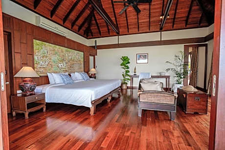 Six-Bedroom Beachfront Villa