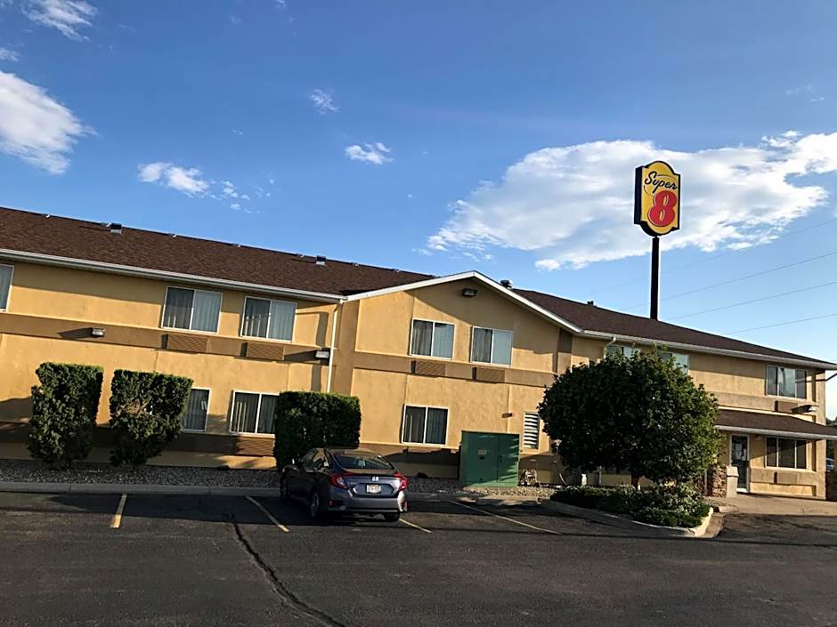 Super 8 by Wyndham Trinidad