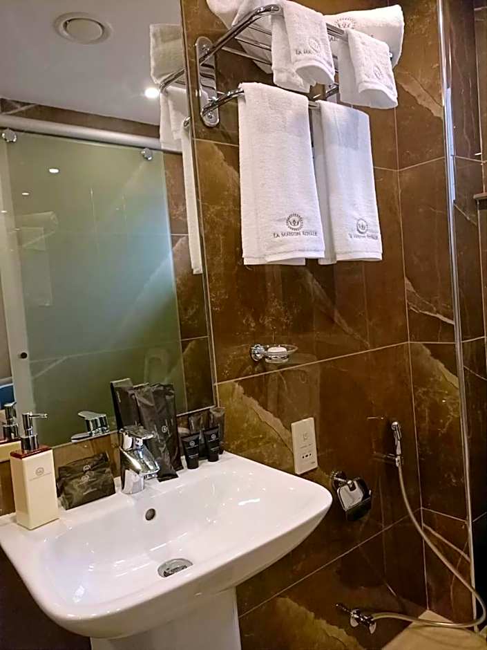 La Maison Royale South C