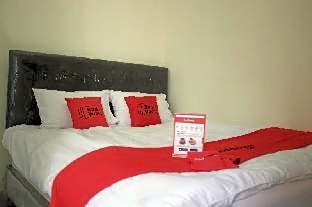 RedDoorz Plus near Mall Ciputra Jakarta
