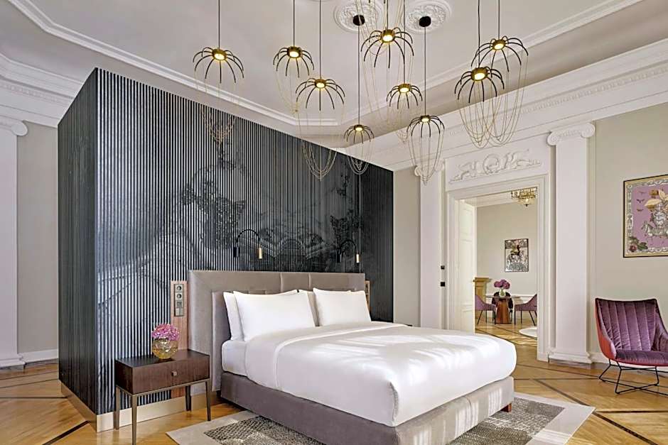 Hotel Verte, Warsaw, Autograph Collection
