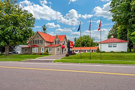 Econo Lodge Saint Albans