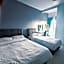 D'Elegant Suite - Emerald Avenue