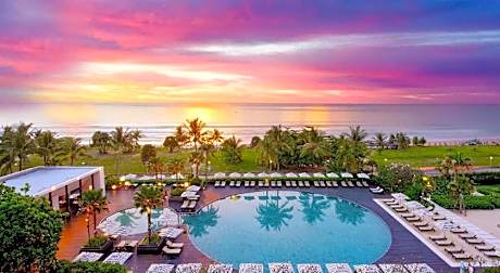 Pullman Phuket Karon Beach Resort