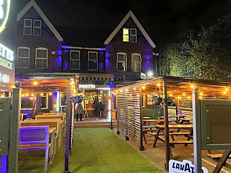 Bennetts Hotel