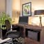 La Quinta Inn & Suites by Wyndham Oshkosh