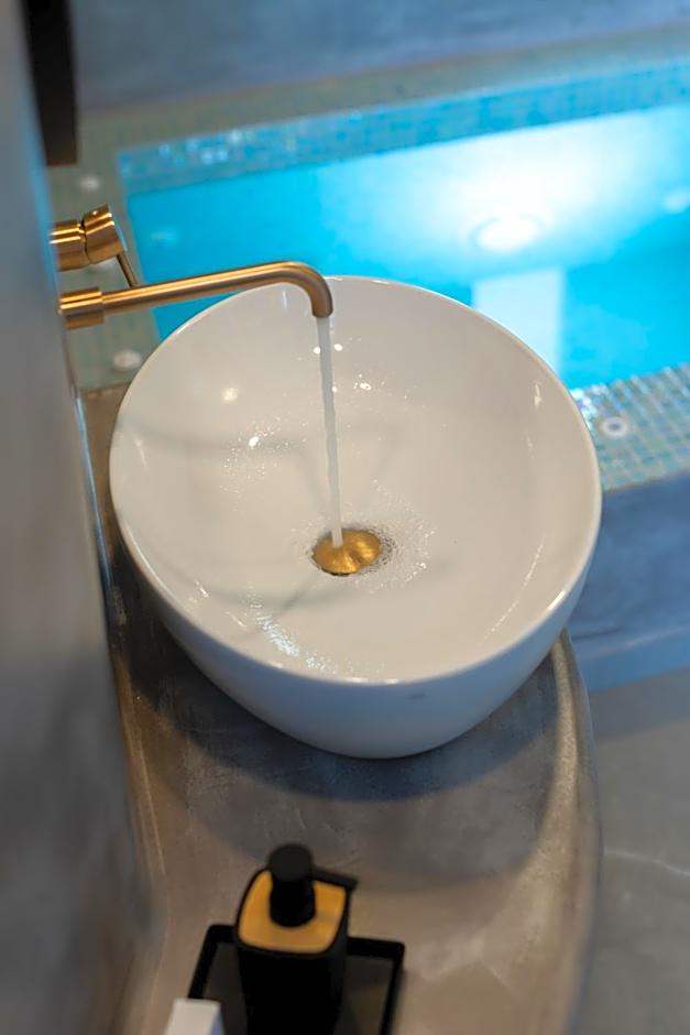 Kudos Suites Firostefani