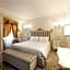 Ca' Bonfadini Historic Experience