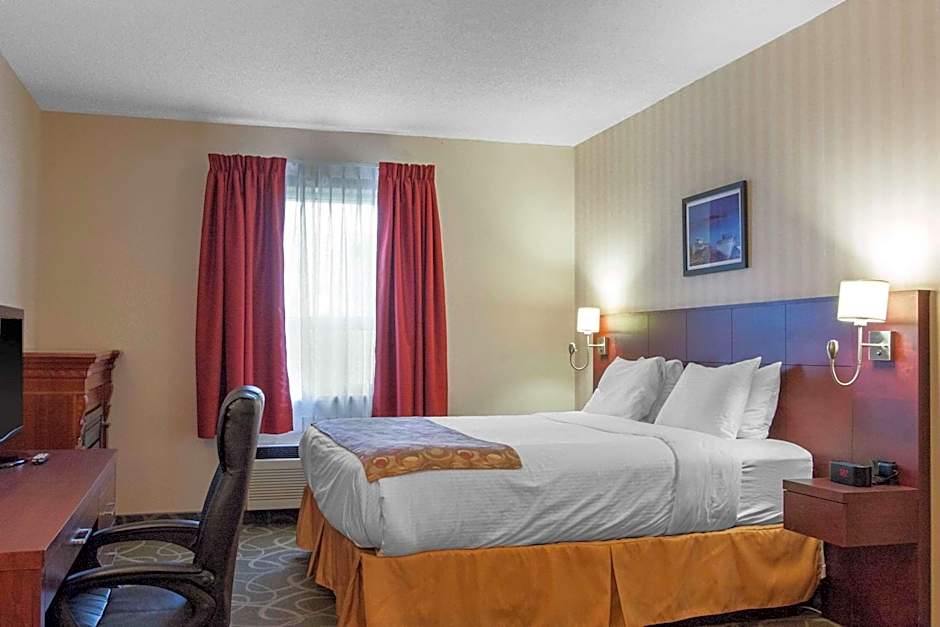 Quality Hotel & Suites Gander