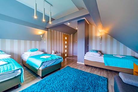 Quadruple Room with Bath