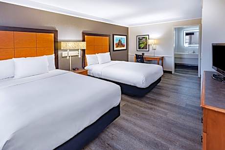 2 Full Beds Executive Room Smoking