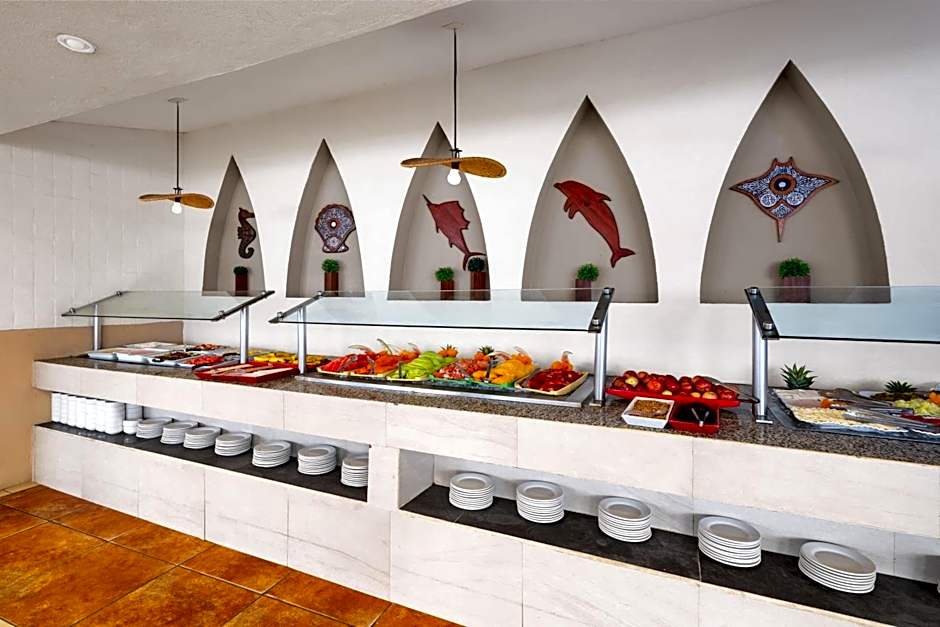 Grand Decameron Complex Bucerias, A Trademark All-Inclusive Resort