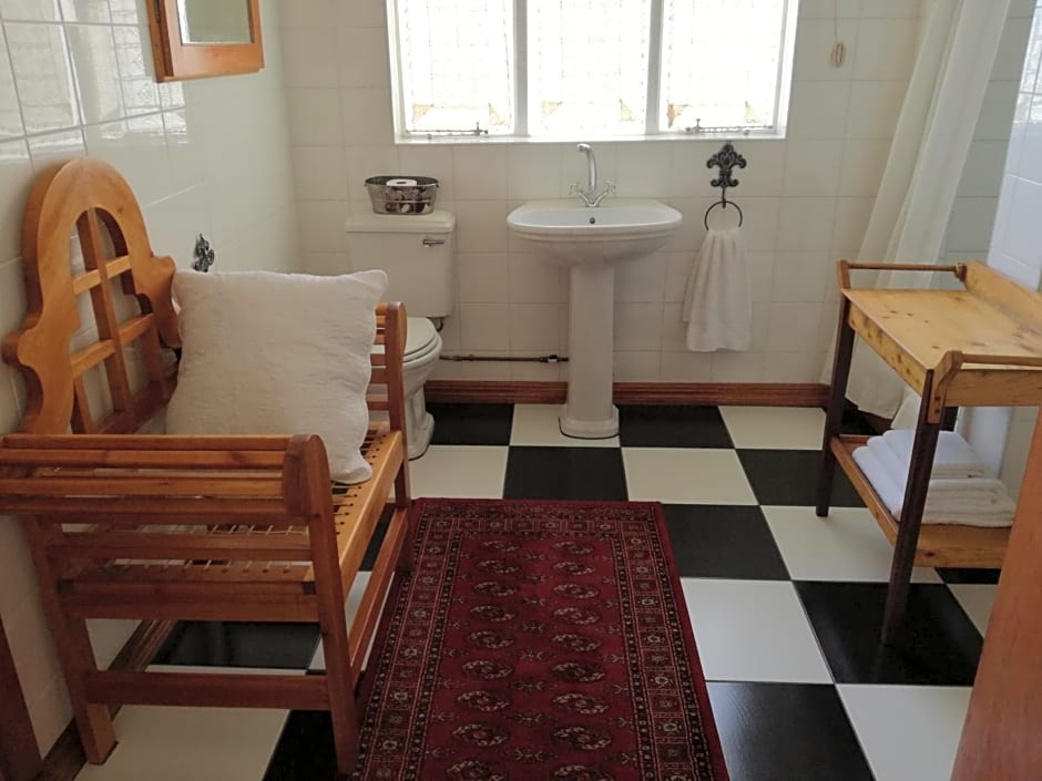 29onTait Guest House