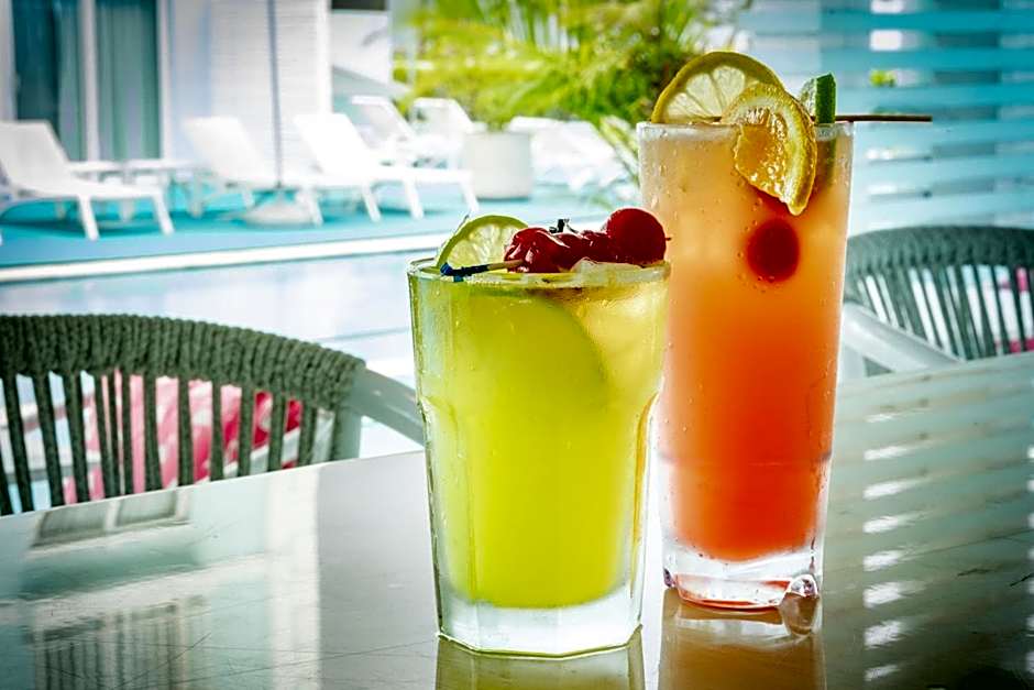 Courtyard by Marriott Nassau Downtown/Junkanoo Beach