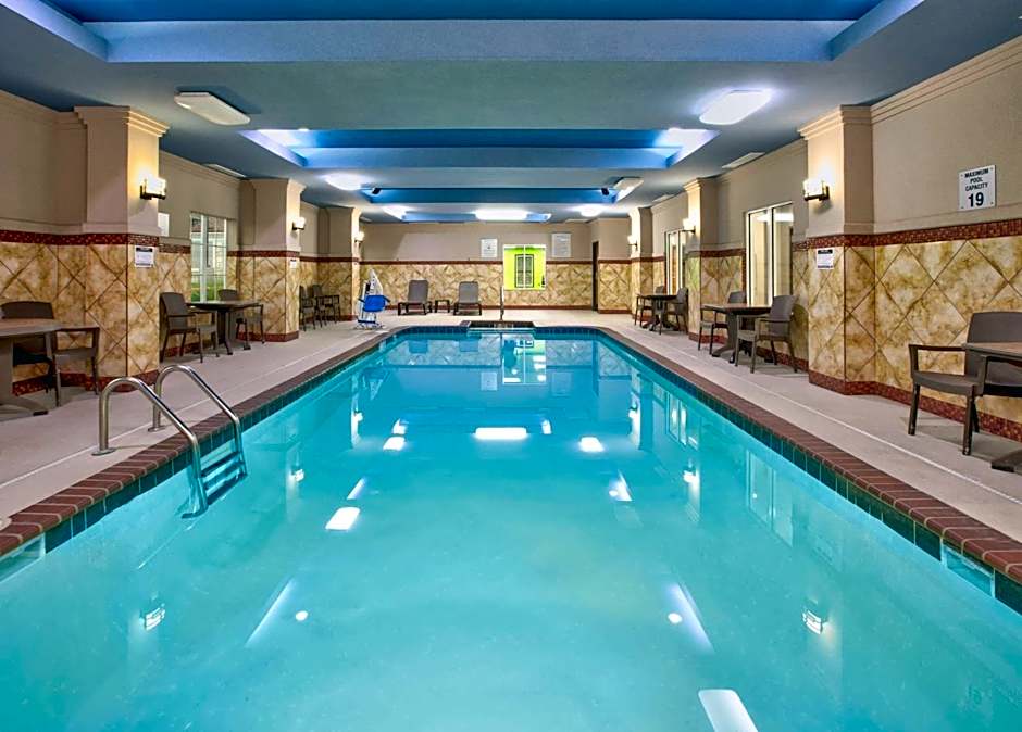 La Quinta Inn & Suites by Wyndham Bryant