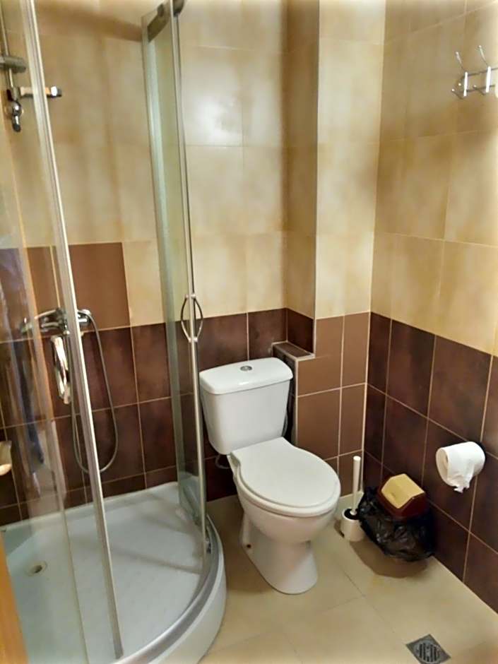 Семеен хотел Чекръка