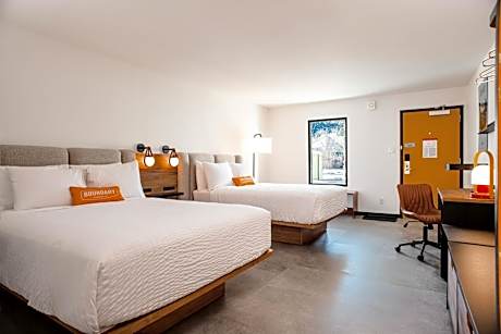 Expedition Double Queen Room