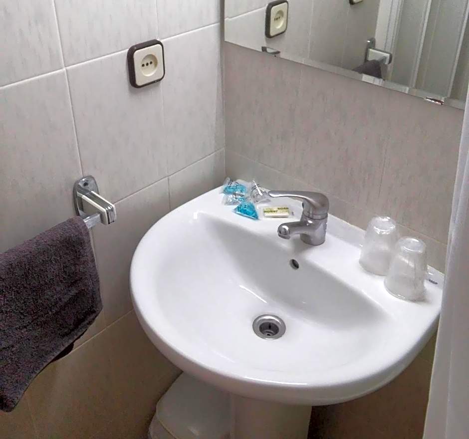 Hostal Lesseps