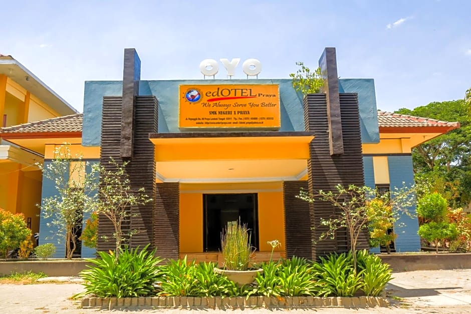 OYO 1732 Edotel Praya Syariah