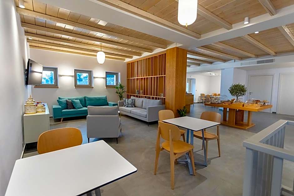 Armantanis Luxury Suites