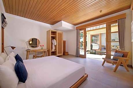 Three-Bedroom Superior Garden View Pool Villa