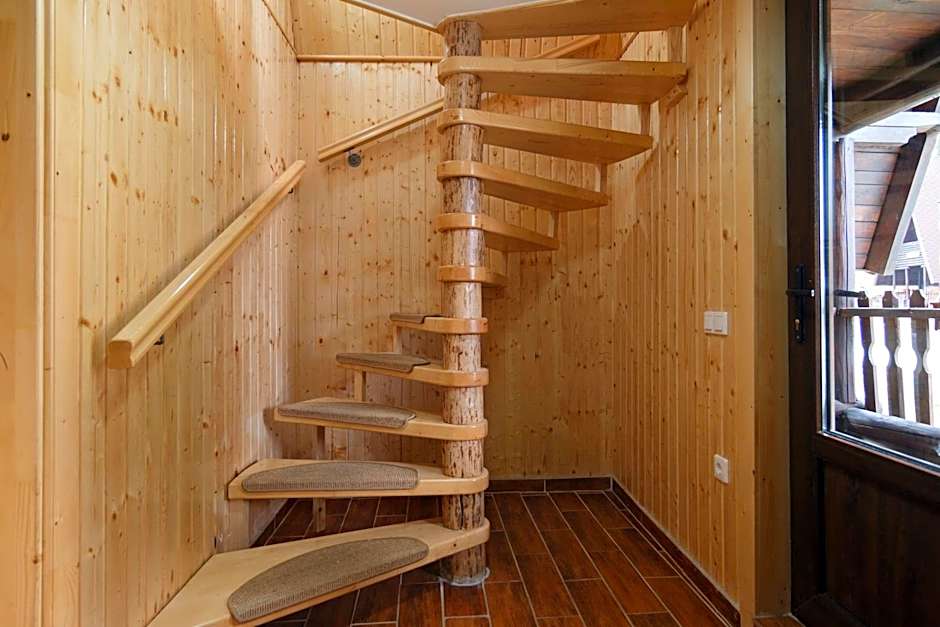 Centrul de Echitatie Poiana Brasov