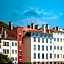 Hôtel Charlemagne by Happyculture