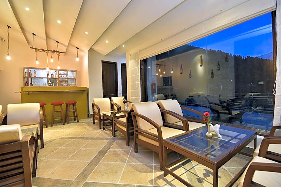 Hotel Snowcrests Manor