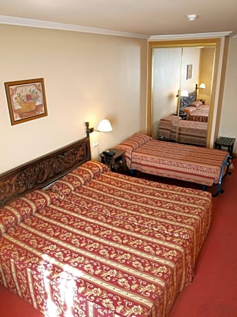 Twin Room with Extra Bed