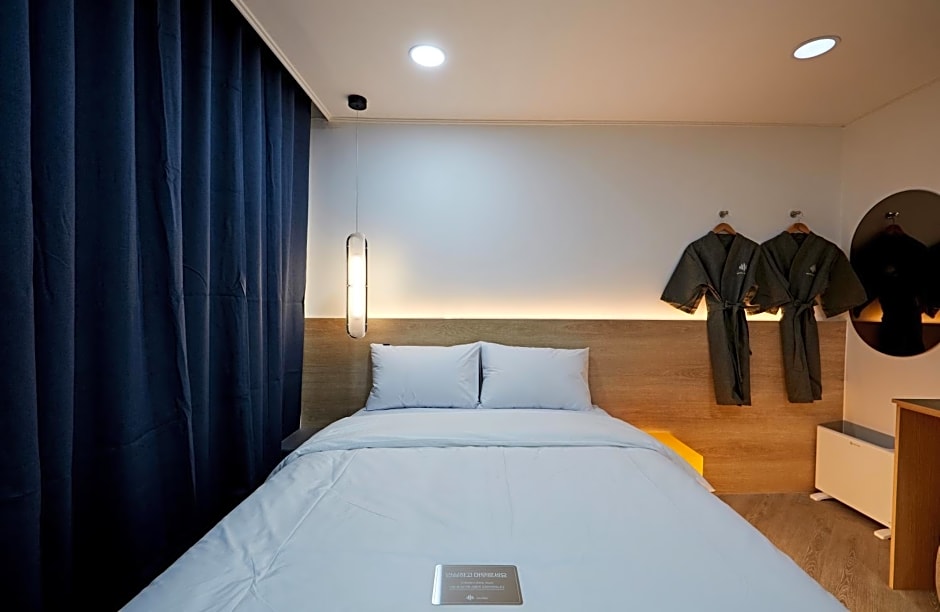 Hotel sounds